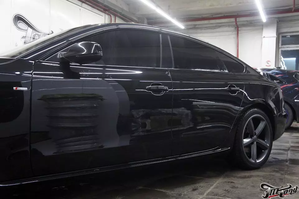 Audi A5 Sportback. Кузовной ремонт (замена дверей).